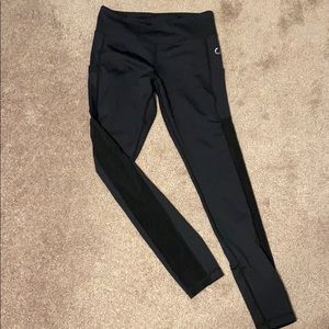 Curves and Combat mesh/side pockets 7/8 leggings